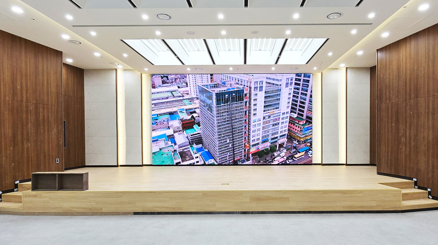 01_안양 새마을금고 무대LED(리터치) copy.jpg